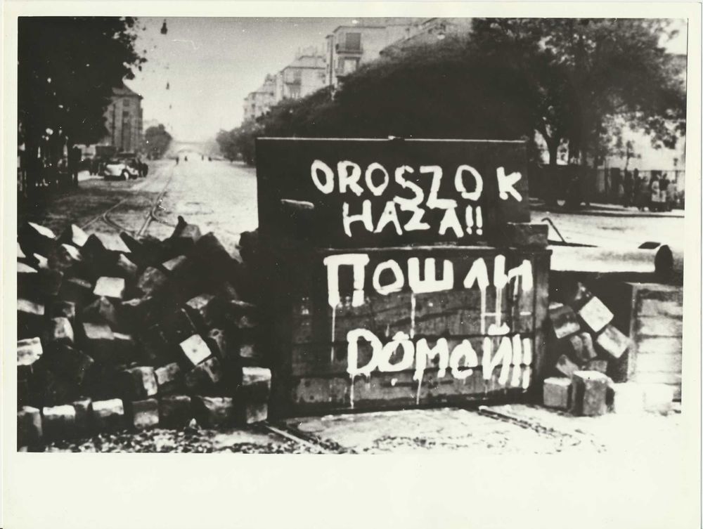 Utcaképek 1956